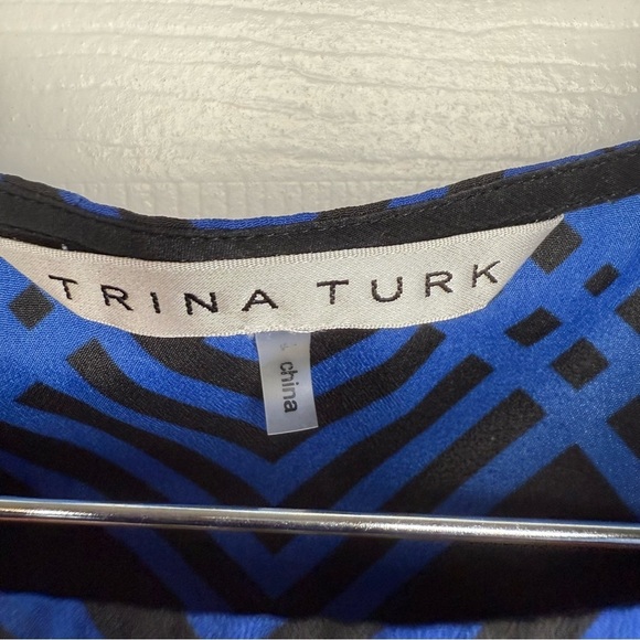 Trina Turk Colorful Geometric Tank Top Size Small Petite GUC 100% Silk - Picture 3 of 9
